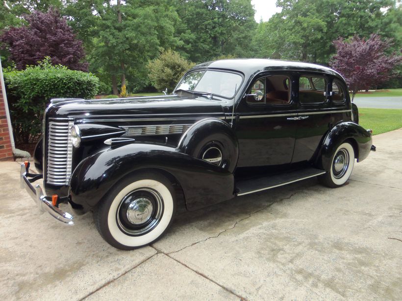 1938 Buick 40 Special 4 door sedan