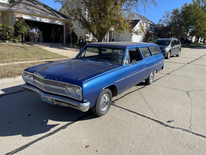 1965 Chevrolet Chevelle 300 Two-Door Station Wagon With a 350 V8