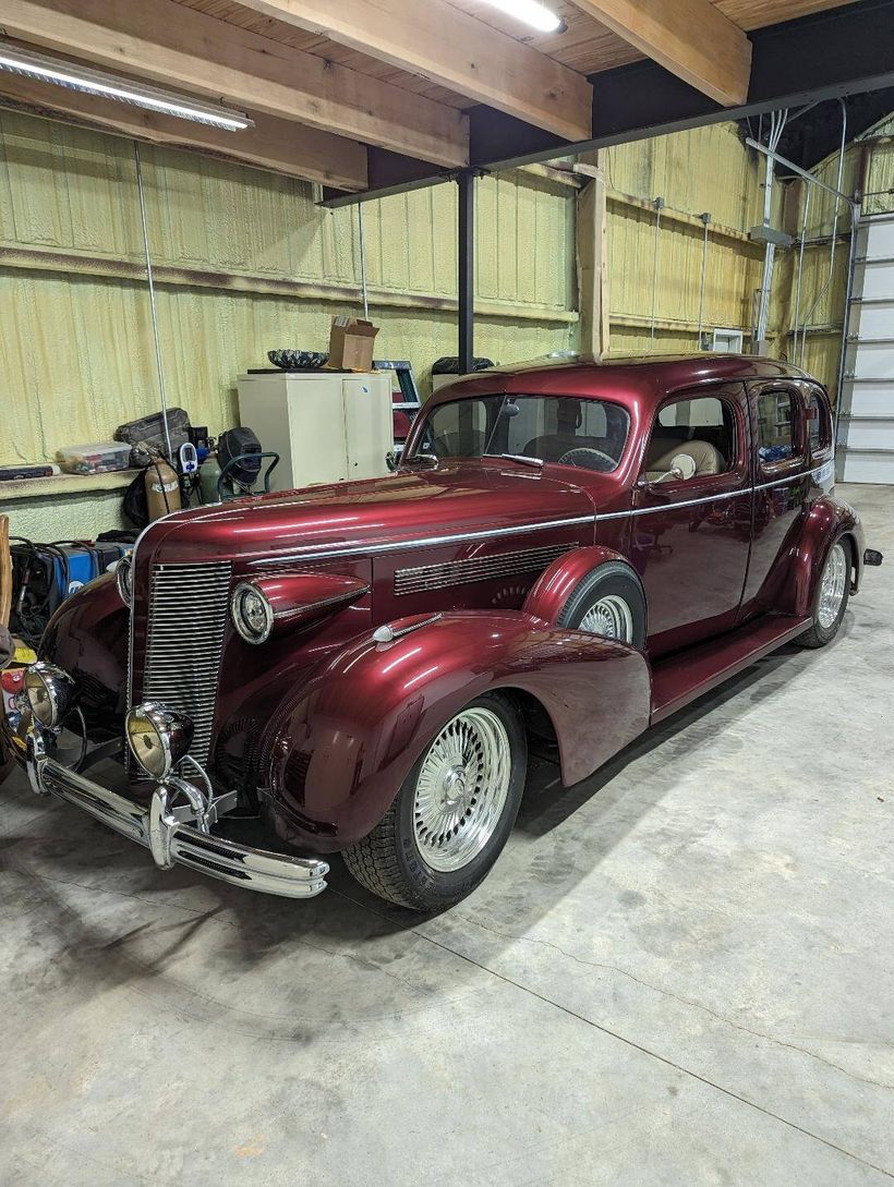 1937 Buick Roadmaster 80 Series Restorod