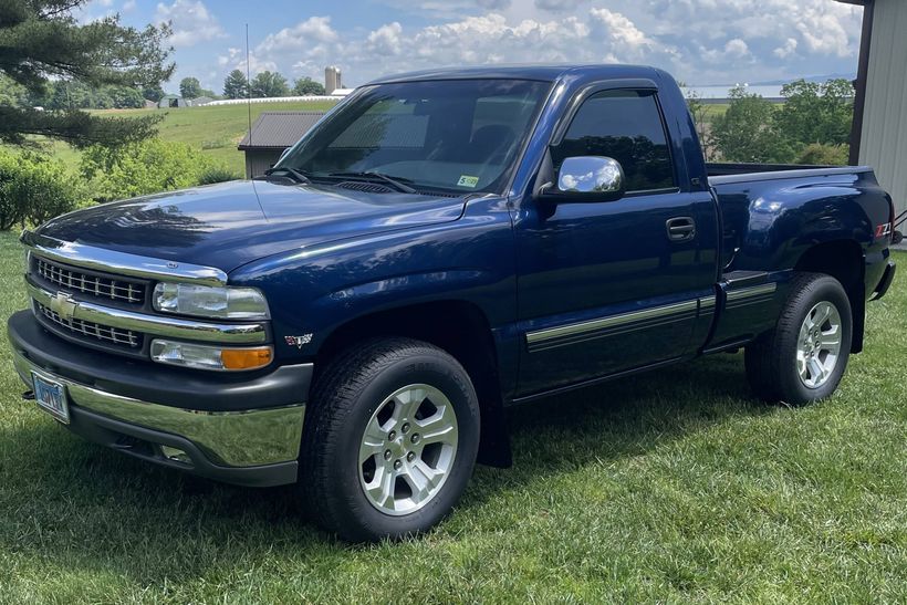 2002 Chevrolet Silverado 1500 LS 4x4 Pickup