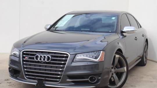  2014 Audi S8 Standard