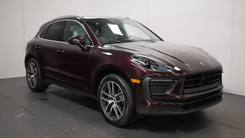  2023 Porsche Macan Standard