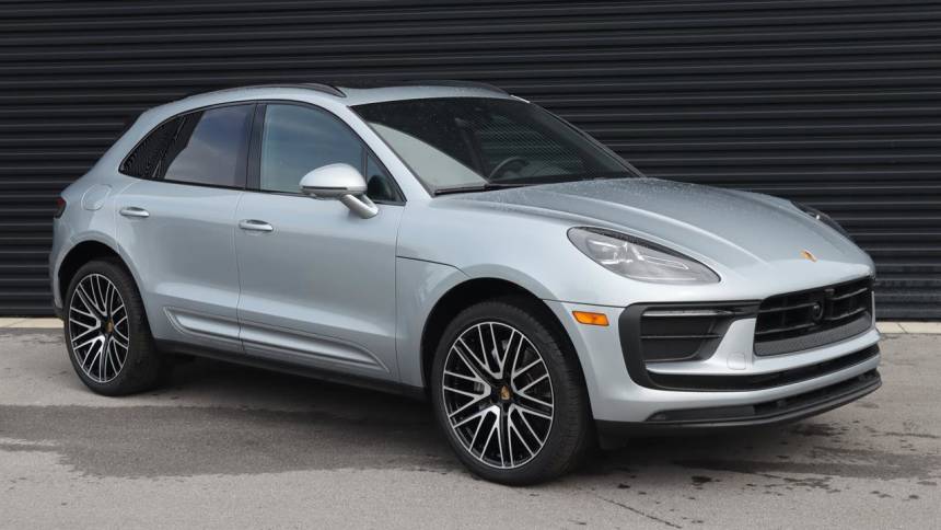  2023 Porsche Macan Standard