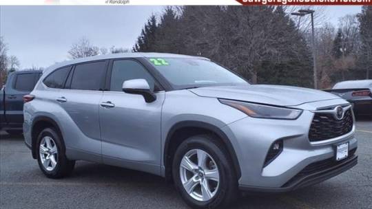  2022 Toyota Highlander LE