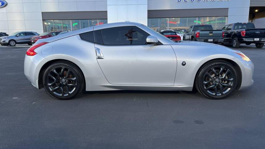  2016 Nissan 370Z Touring