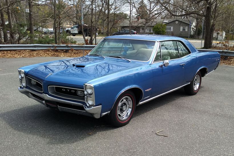 1966 Pontiac GTO with Tri-Power 389