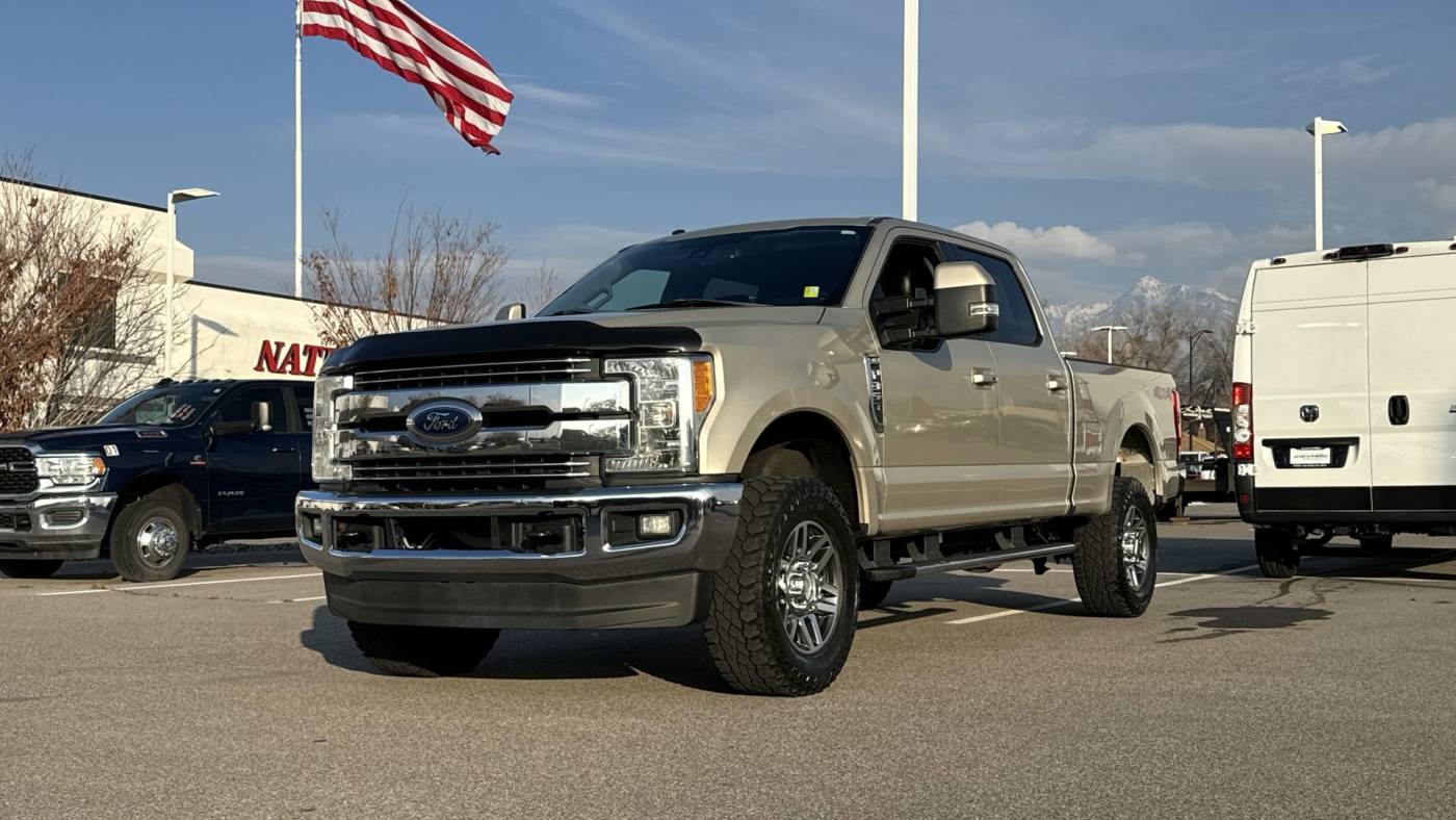  2017 Ford Super Duty F-350 Lariat