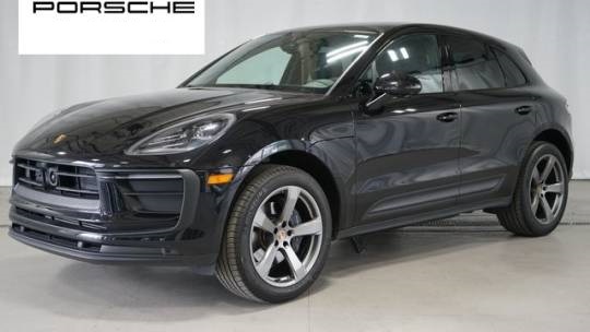  2023 Porsche Macan Standard