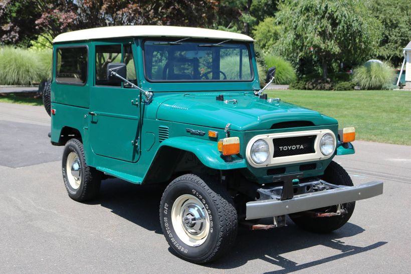 1974 Toyota FJ40 Land Cruiser with a Four-Speed