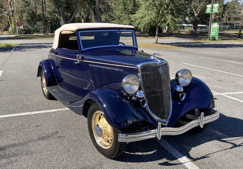 1934 Ford Model 40 Convertible