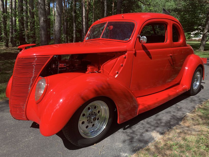 1937 Ford Five-window All Steel Coupe Small-block Chevy with A/C