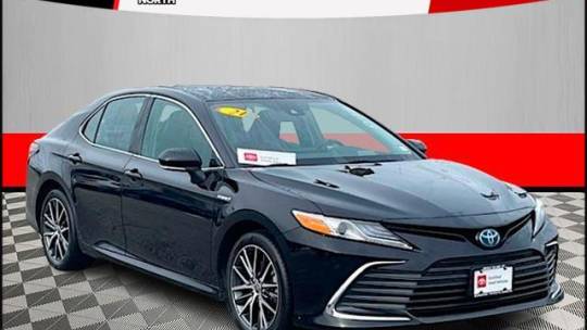  2021 Toyota Camry Hybrid XLE