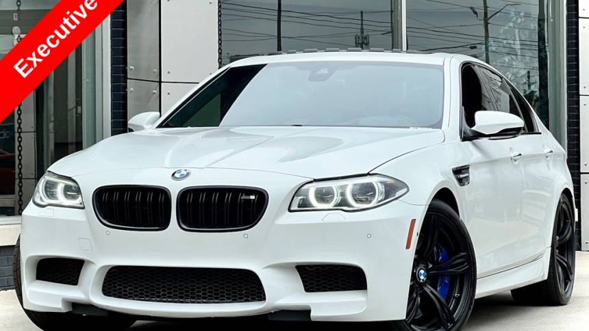  2016 BMW M5 Standard