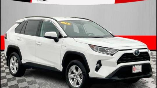  2021 Toyota RAV4 Hybrid XLE