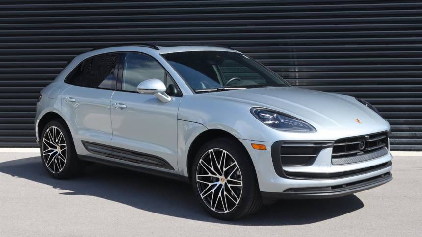  2023 Porsche Macan Standard