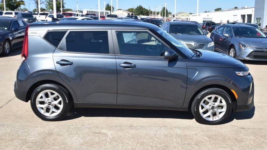  2022 Kia Soul LX