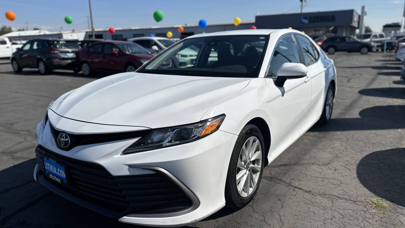  2021 Toyota Camry LE