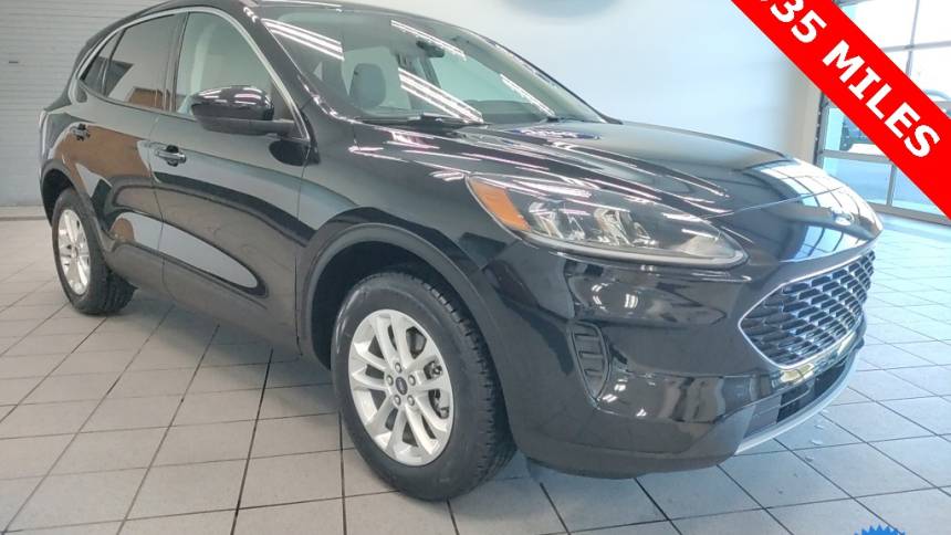  2020 Ford Escape SE