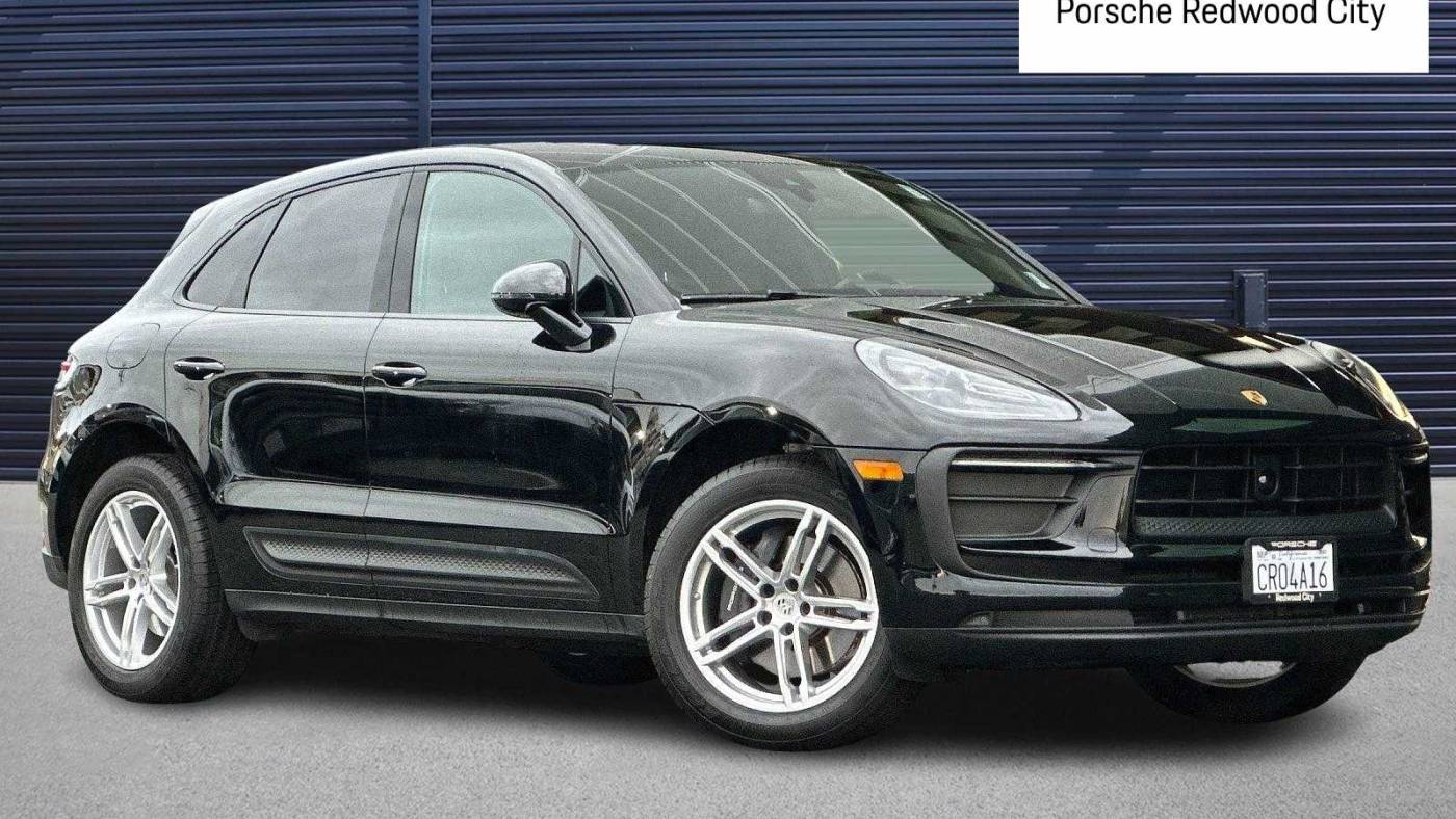  2023 Porsche Macan Standard