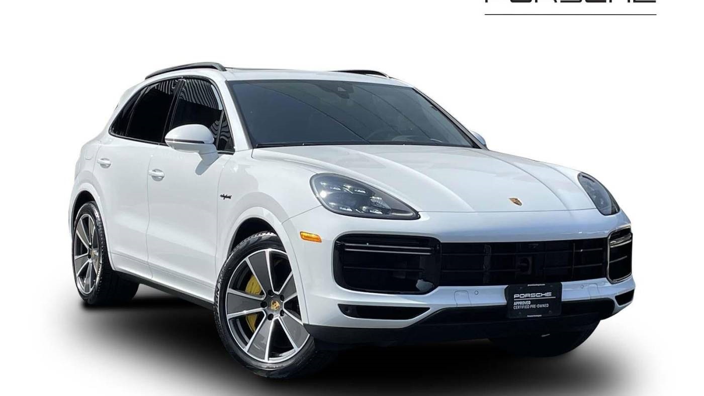  2020 Porsche Cayenne Turbo S E-Hybrid