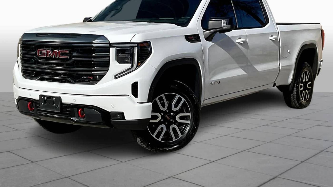  2023 GMC Sierra 1500 AT4