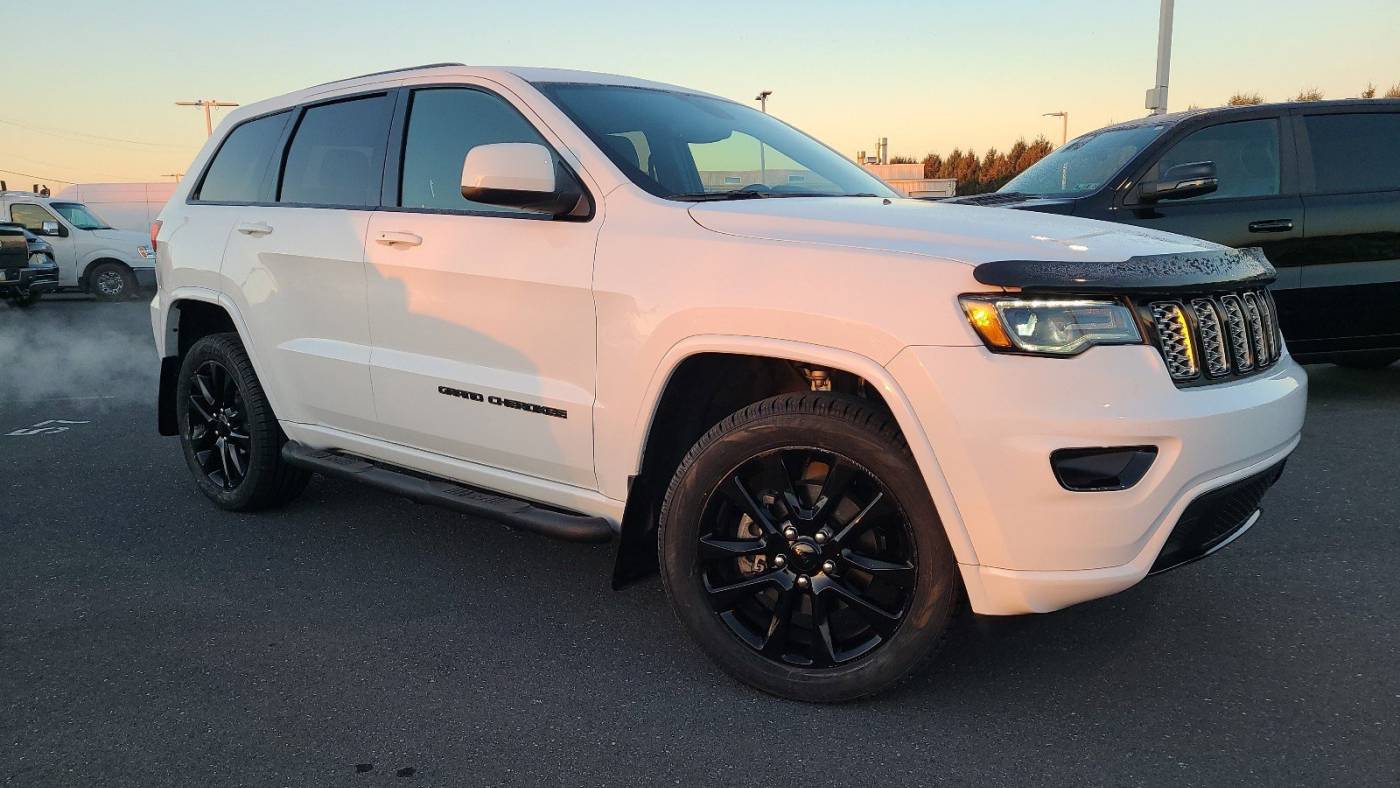  2020 Jeep Grand Cherokee Altitude