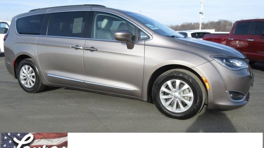  2017 Chrysler Pacifica Touring L