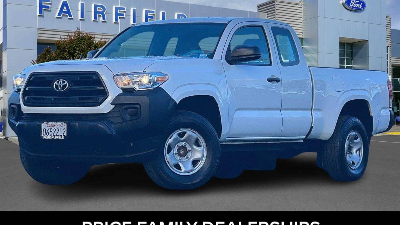  2016 Toyota Tacoma SR