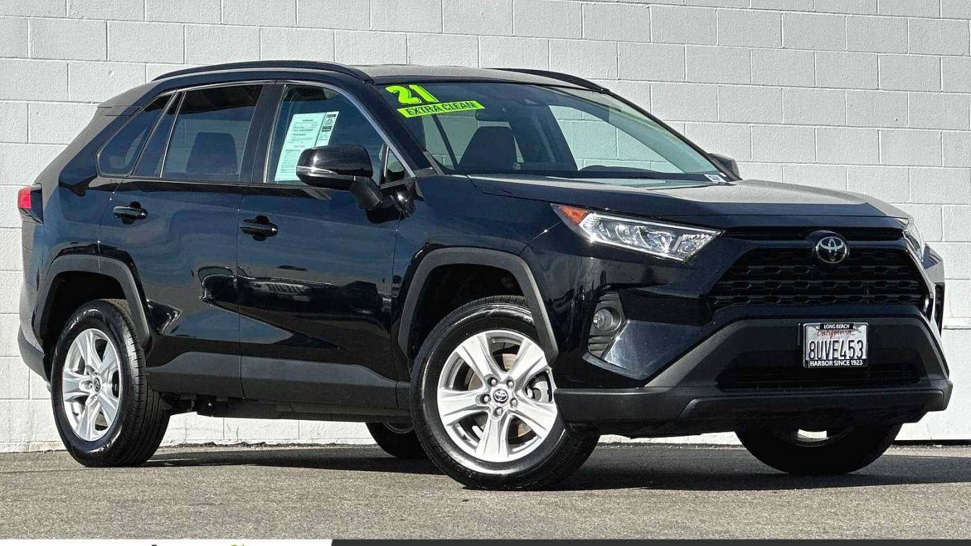  2021 Toyota RAV4 XLE Premium