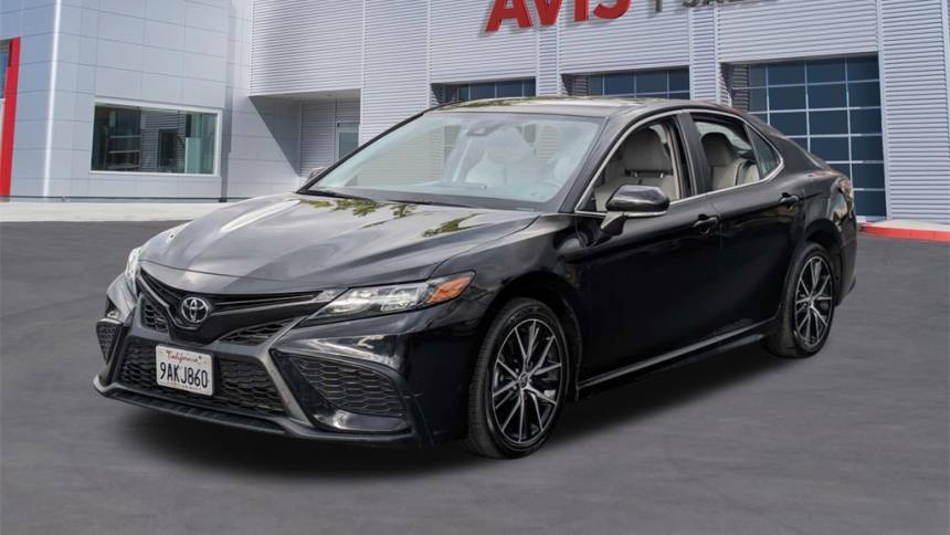  2022 Toyota Camry SE