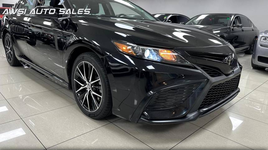  2021 Toyota Camry SE