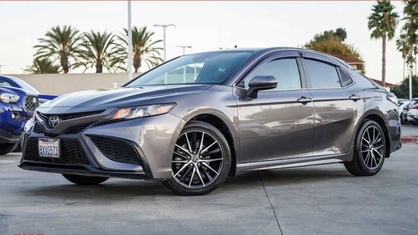  2021 Toyota Camry SE