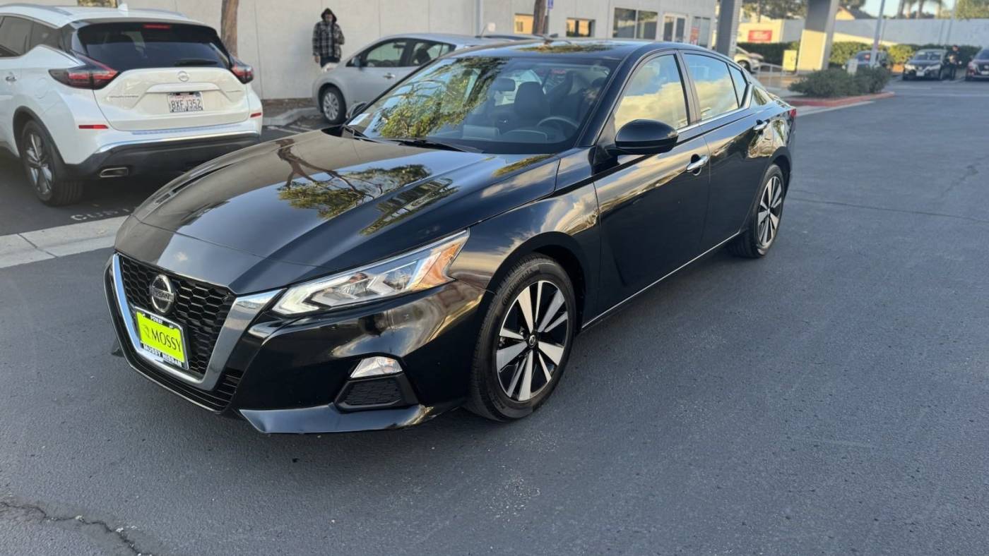  2021 Nissan Altima SV