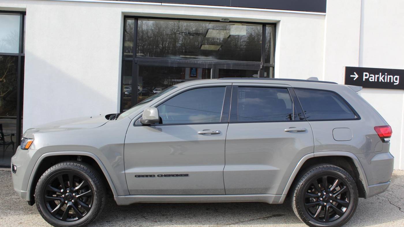  2020 Jeep Grand Cherokee Altitude