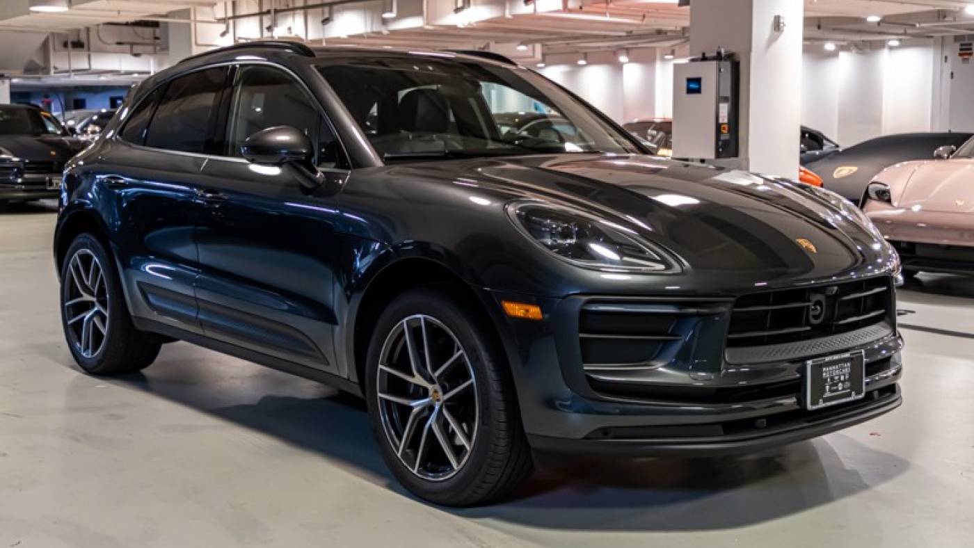  2023 Porsche Macan Standard