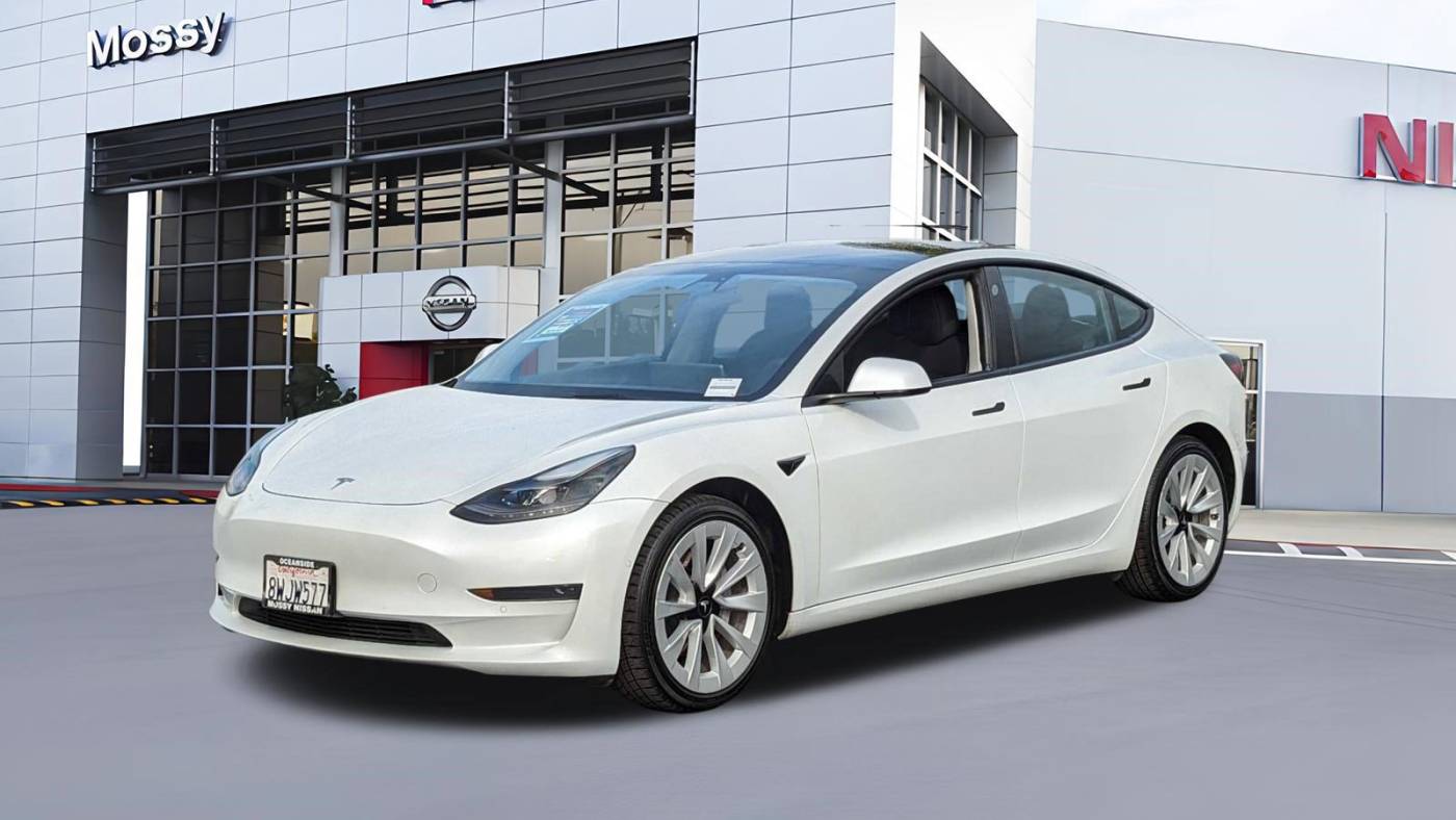  2022 Tesla Model 3 Standard Range Plus