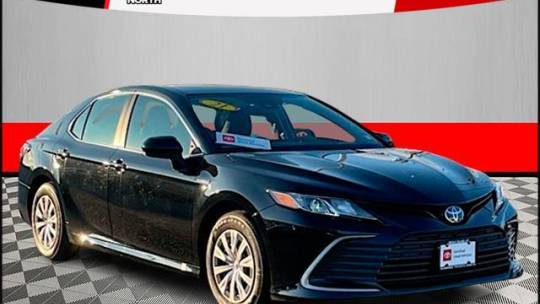  2021 Toyota Camry Hybrid LE