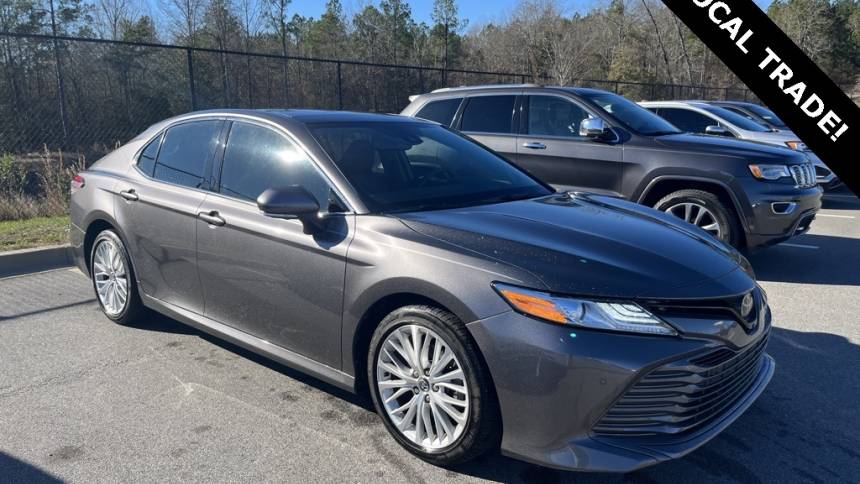  2020 Toyota Camry XLE V6