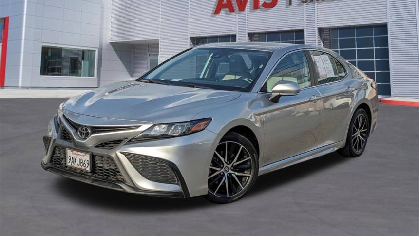  2022 Toyota Camry SE