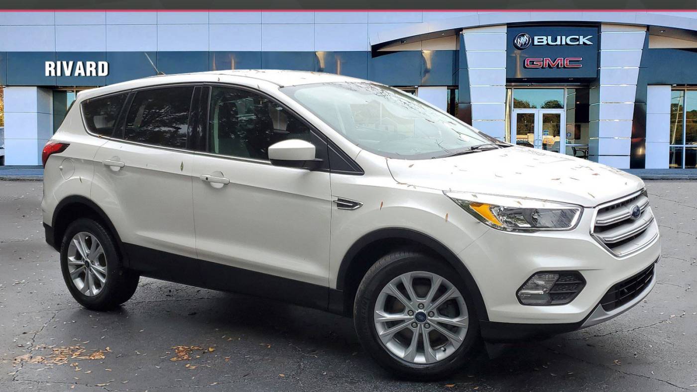  2019 Ford Escape SE