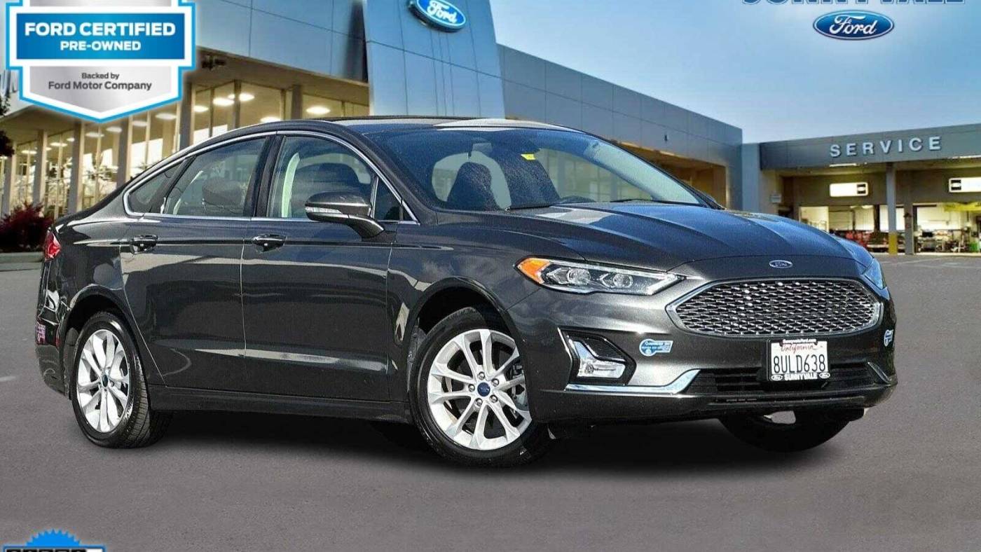  2020 Ford Fusion Energi Titanium