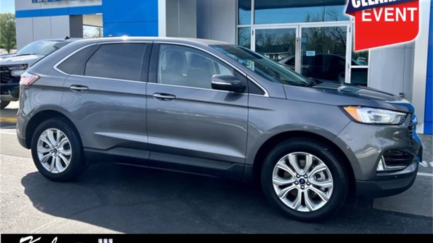  2022 Ford Edge Titanium