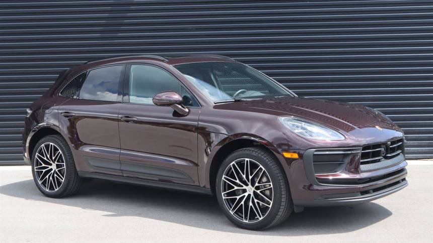  2023 Porsche Macan Standard