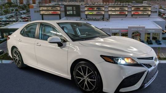  2021 Toyota Camry SE