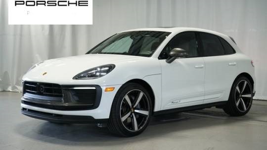  2023 Porsche Macan T