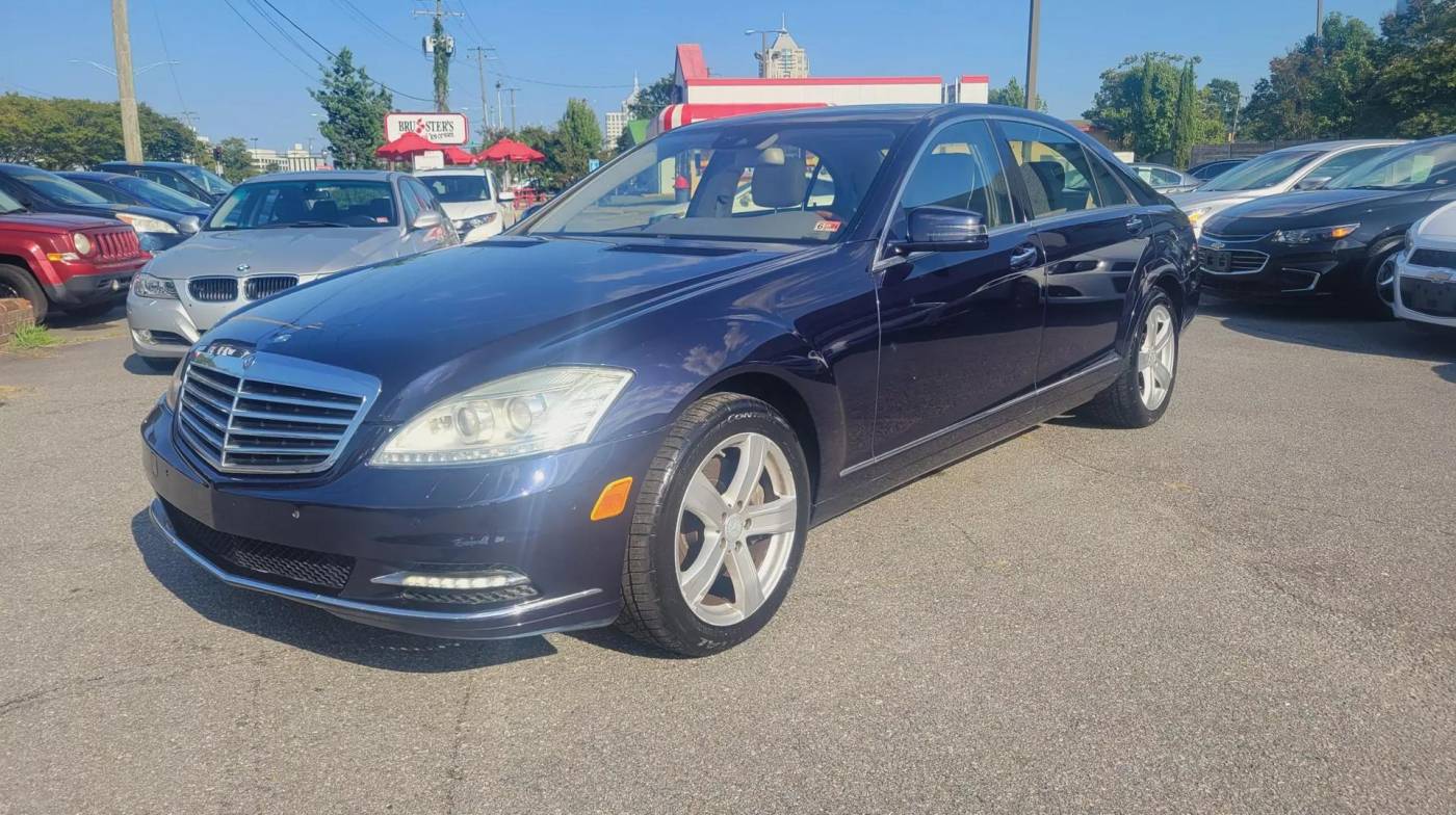  2010 Mercedes-Benz S-Class S 550