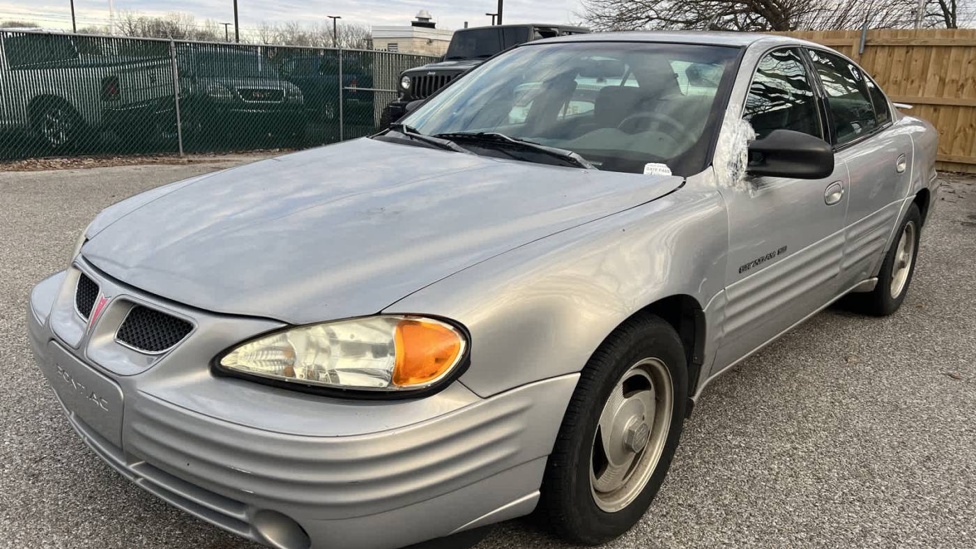  1999 Pontiac Grand Am SE1