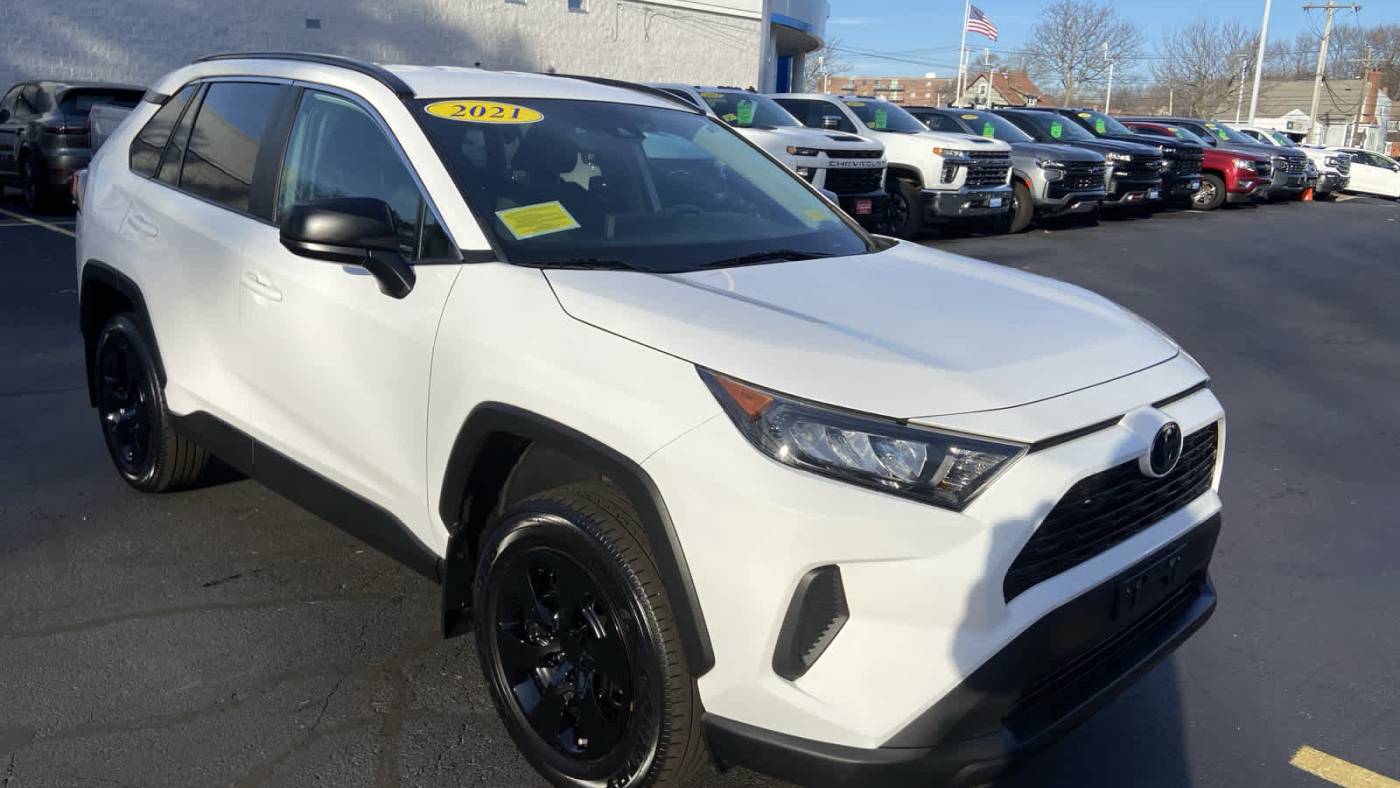  2021 Toyota RAV4 LE