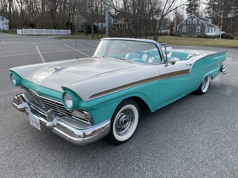 1957 Ford Fairlane 500 Skyliner Hide-Away Hardtop