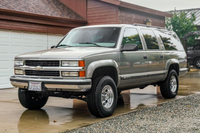 1999 Chevrolet K2500 4x4 Suburban LS